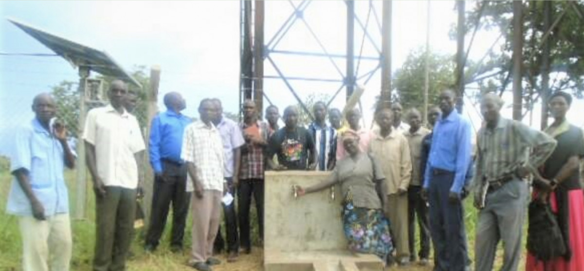 Proyecto de pozos con energía solar - Uganda